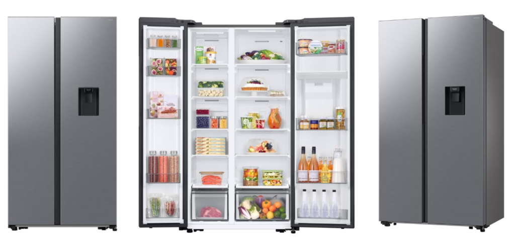 Geladeira Samsung Side by Side RS57 560L Inox 127V com dispenser de água e portas abertas