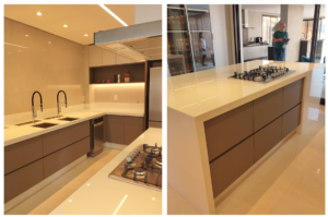 cozinha planejada em Monlevade com MDF Tartufo e ilha moderna